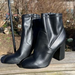 Rebecca Minkoff Block Heel Short Boot 4” Height Made in Brazil Size 9 1/2